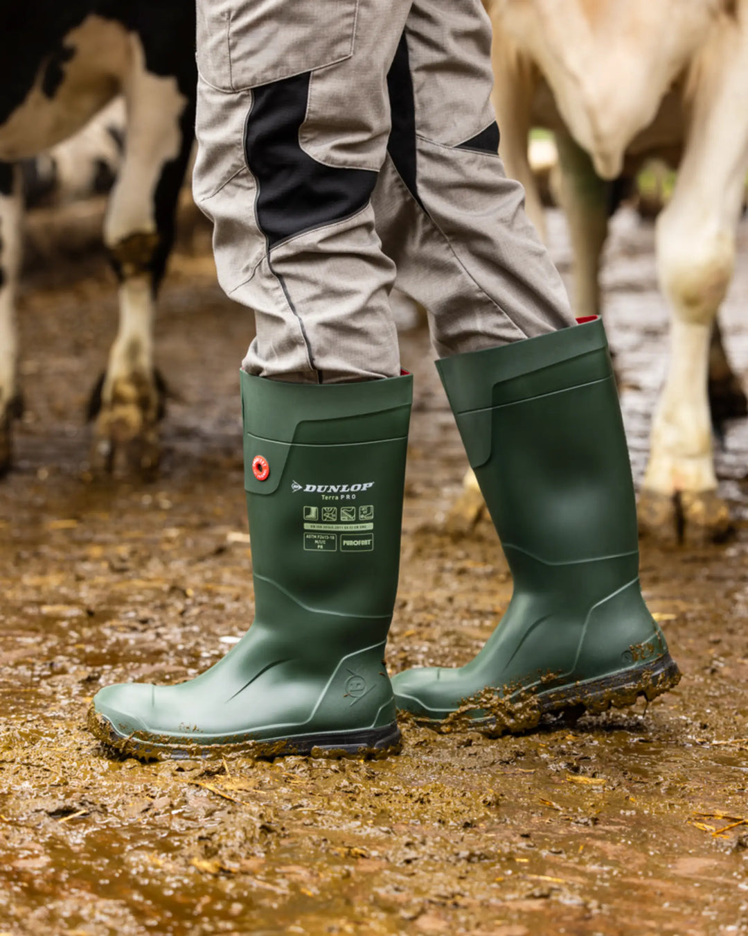 Bota Dunlop Purofort TerraPRO ideal para actividades en barro