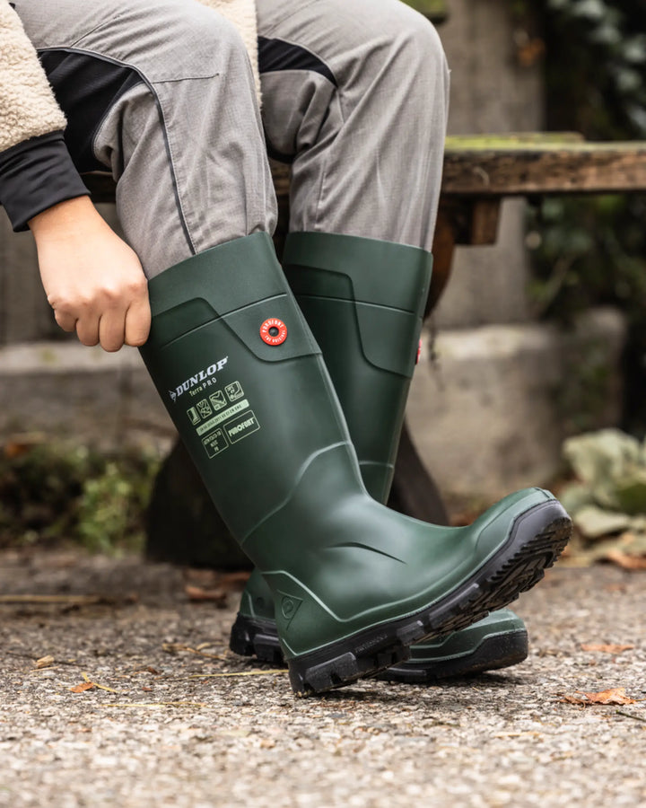 Bota Dunlop Purofort TerraPRO Full Safety puesta
