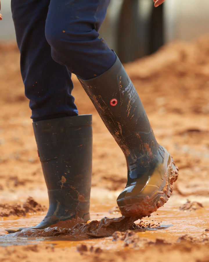 Bota Dunlop FieldPRO Thermo+ Heritage en el barro